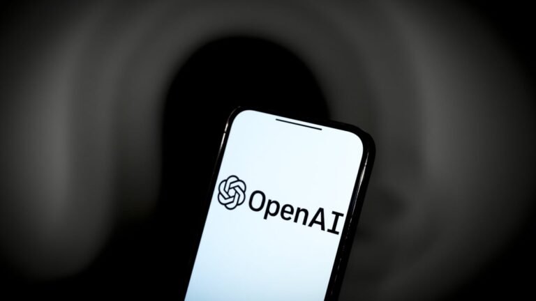 Os informantes da OpenAI solicitam à SEC que investigue a empresa de inteligência artificial.