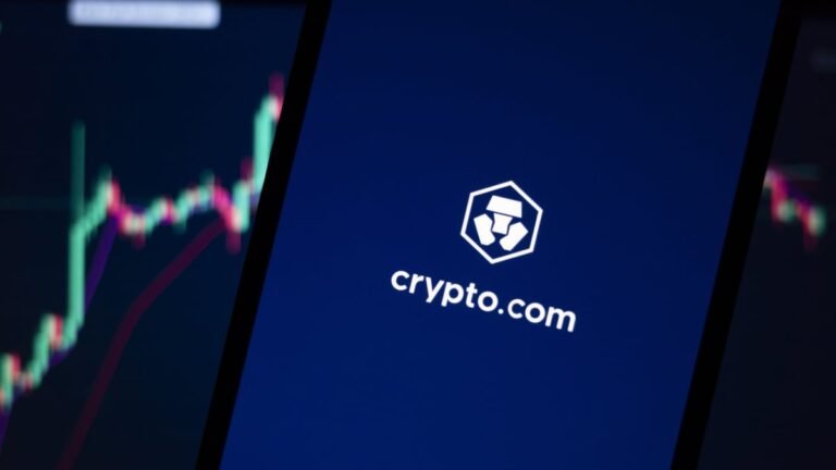 O anúncio da Crypto.com no Oscar encoraja contribuições para a Ucrânia por meio de criptomoedas, porém a situação não é tão direta.