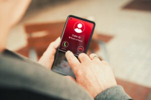 iPhone FaceTime Scam: Thieves Trick Users to Steal Bank Data